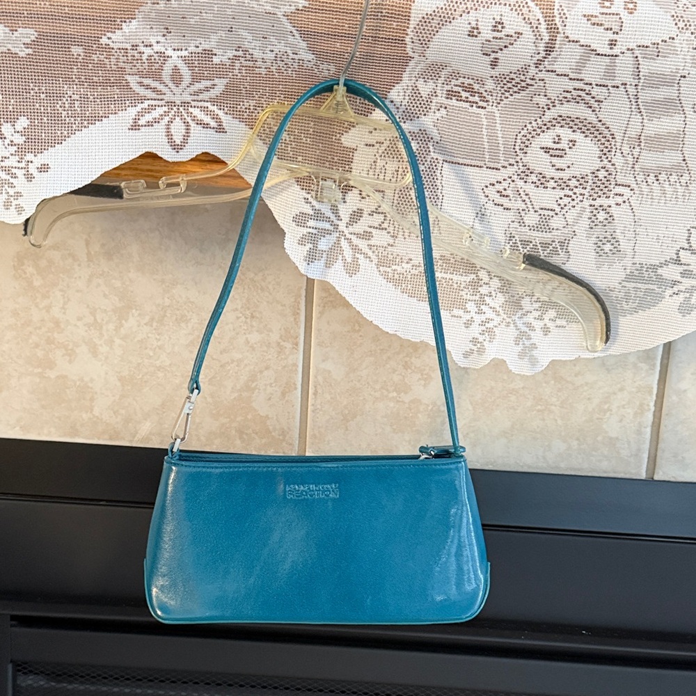 Reaction Kenneth Cole Teal Shoulder Bag